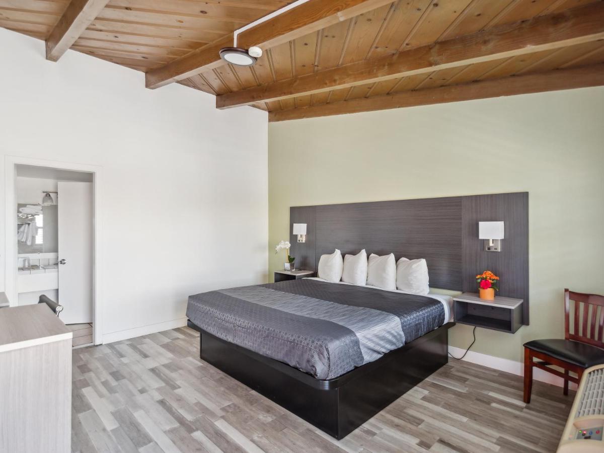 Discovery Inn Monterey Bay Seaside Εξωτερικό φωτογραφία