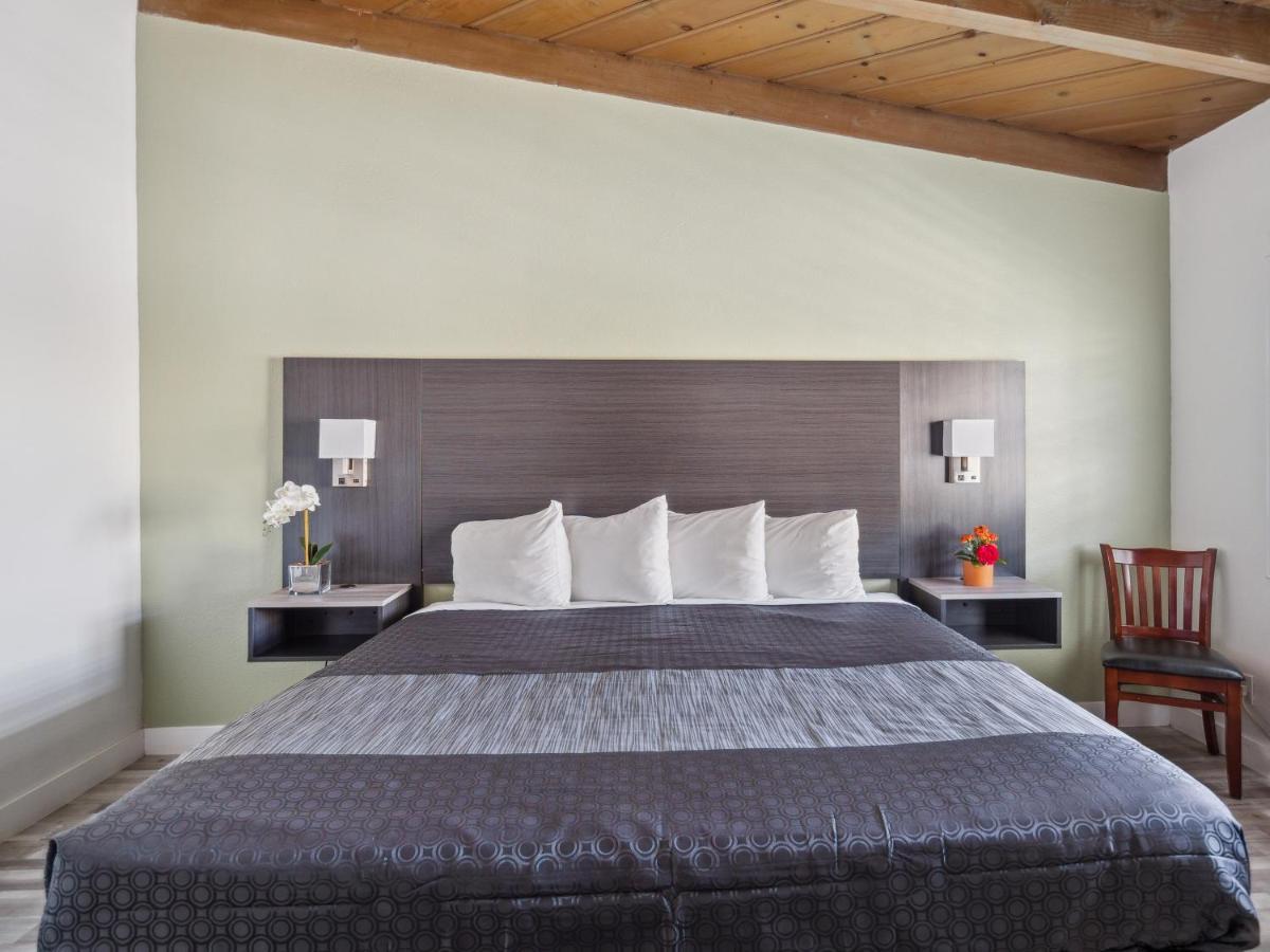 Discovery Inn Monterey Bay Seaside Εξωτερικό φωτογραφία